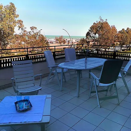 アパート Terrazza Sul Mare ヴァスト